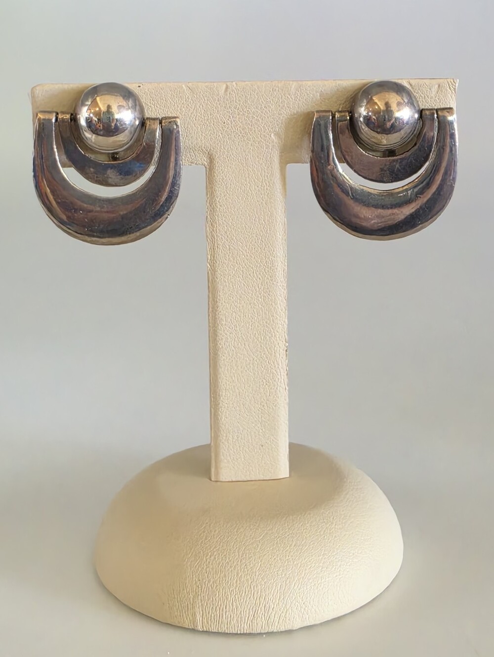 "Mexico Silver" Antique Modernist Earrings - Picture 5 of 12